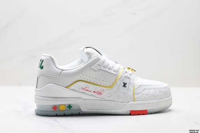 公司级Louis Vuitton Trainer Sneaker Low 路易威登 休闲运动文化百搭板鞋 舒适防滑底和百搭性霸屏整个时尚娱乐圈 细节调整完美主义