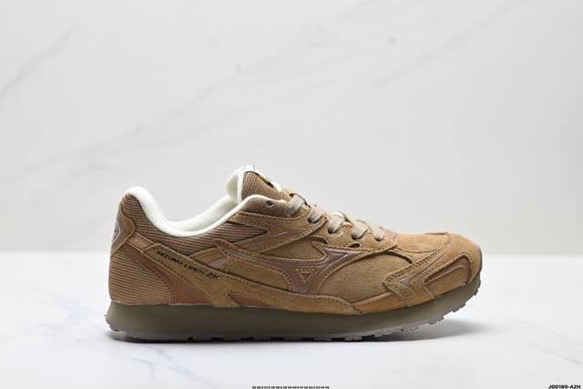 公司级Mizuno美津浓 Lg 60S 2K 舒适百搭 做旧设计 德训 薄底防滑耐磨 低帮休闲鞋 Y2K与60S的时空碰撞 趋势破壁 沿袭Mizuno经典薄底跑