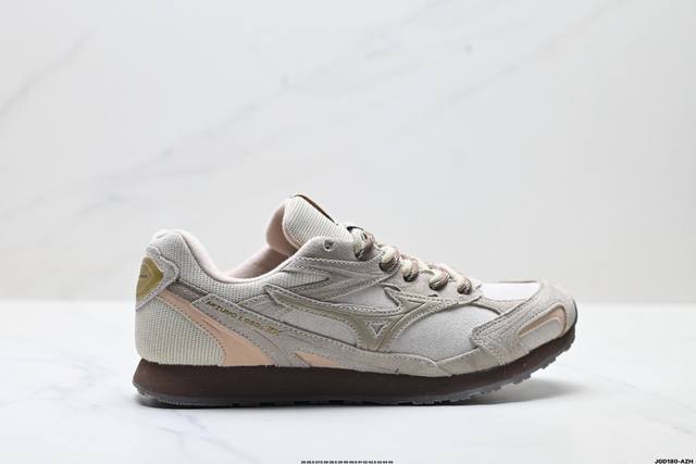 公司级Mizuno美津浓 Lg 60S 2K 舒适百搭 做旧设计 德训 薄底防滑耐磨 低帮休闲鞋 Y2K与60S的时空碰撞 趋势破壁 沿袭Mizuno经典薄底跑