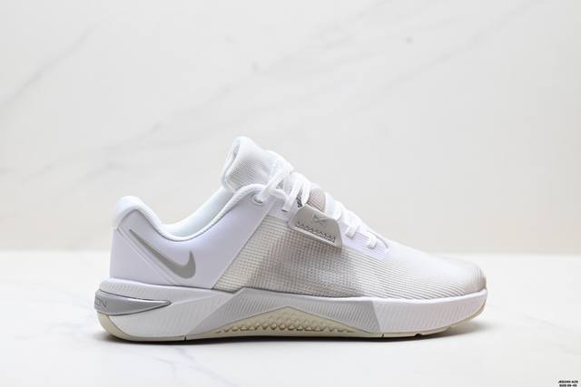 公司级耐克Nike Metcon 10男子透气轻便训练鞋冬季健身缓震运动 在后跟下方这一关键部位融入强韧 Hyperlift 垫片，可在举重时有效提升稳定性，助