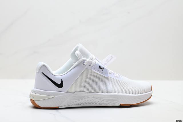 公司级耐克Nike Metcon 10男子透气轻便训练鞋冬季健身缓震运动 在后跟下方这一关键部位融入强韧 Hyperlift 垫片，可在举重时有效提升稳定性，助