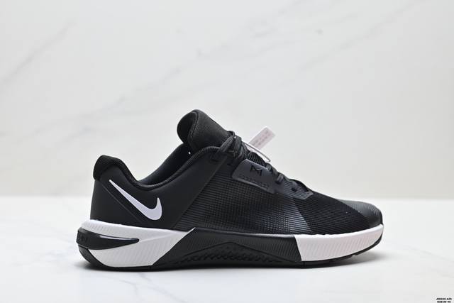 公司级耐克Nike Metcon 10男子透气轻便训练鞋冬季健身缓震运动 在后跟下方这一关键部位融入强韧 Hyperlift 垫片，可在举重时有效提升稳定性，助