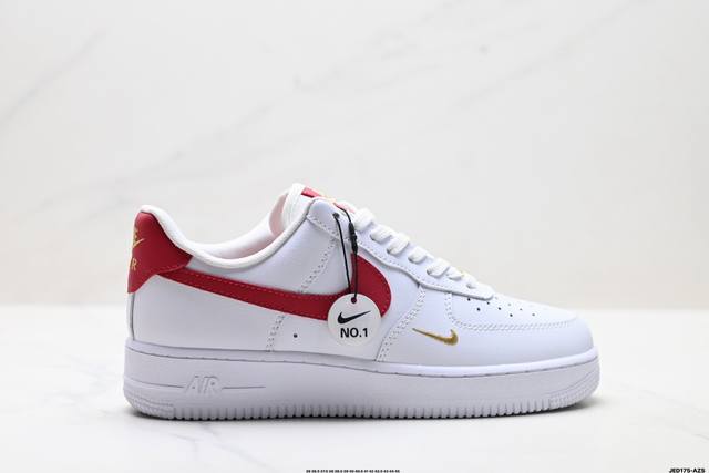 公司级耐克Nike Air Force 1’07空军一号低帮百搭休闲运动板鞋。柔软、弹性十足的缓震性能和出色的中底设计，横跨复古与现代的外型结合，造就出风靡全球