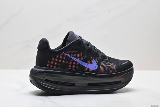 公司级Nike Vomero premium 耐克 舒适减震防滑 低帮跑步鞋 全掌Reactx泡绵中底 前掌和后跟还配备了Air Zoom气垫单元 据说跑起来更