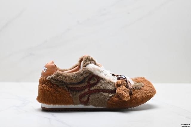 公司级Loewe Ballet Runner 2.0 罗意威 Sneakers系列阿甘复古风德训薄底百搭休闲运动鞋 广东纯原大厂出品 不对称鞋头设计 袜状内部结