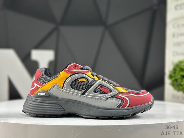 Dior迪奥 B30 网眼织物厚底系带休闲低帮运动鞋男女同款老爹鞋 这款 B30 Countdown 低帮运动鞋已成为 Dior 别具一格的经典新品，时尚而富有
