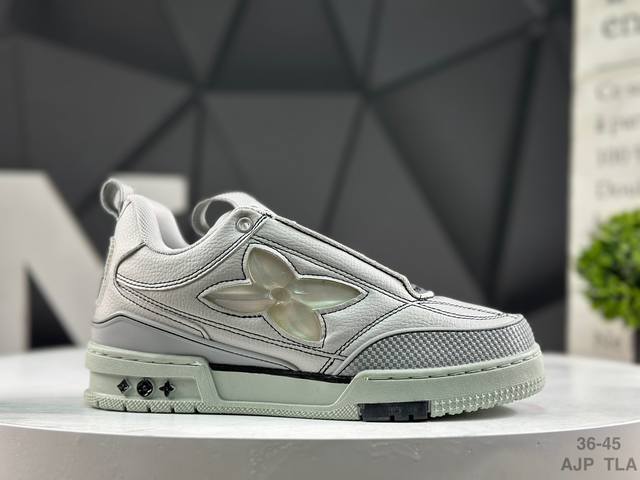 路易威登 Louis Vuitton Lv路易威登板鞋 乘风破浪的姐姐争先种草款,舒适透明底和百搭性霸屏整个时尚娱乐圈，正品1:1套楦复刻，细节调整完美主义！鞋