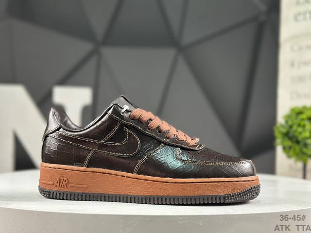 耐克 Nike Air Force 1 Low 空军一号低帮经典百搭休闲板鞋 货号：Ii7090 222 尺码：如图所示 Atk Tta