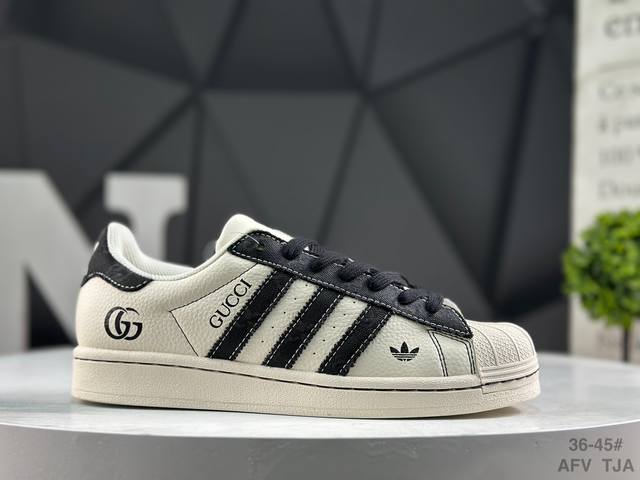 阿迪达斯 三叶草Adidas Originals Superstar 经典贝壳头系列低帮百搭休闲运动板鞋Supreme限定 货号： Jy8922 尺码：36 3