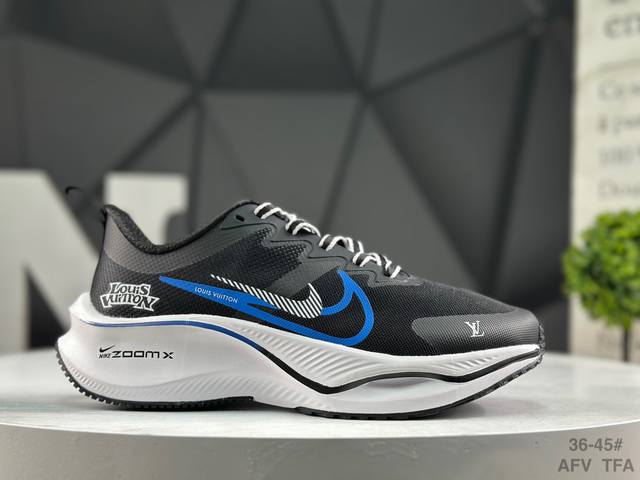 耐克 Air Zoomx系列 低帮马拉松休闲运动慢跑鞋 必定是官方强力主推款式 真正的Zoom缓震科技嵌入 缓震大底带公司同步定位 货号:Ck4318-157