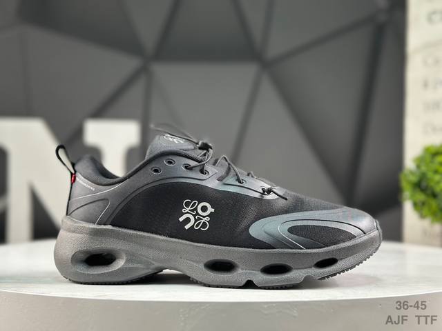 On昂跑 Cloud舒适百搭 简约 耐磨 低帮跑步鞋 Cloud X Fka 鞋身外观的设计灵感源于 On 昂跑的专业竞赛鞋 鞋面采用工程编织材料打造 提供无缝