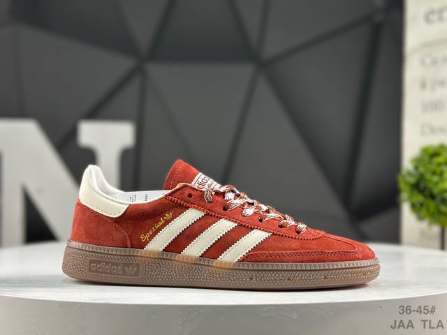 阿迪达斯 Adidas Handball Spezial 阿迪达斯经典款 复古休闲板鞋 全鞋采用反毛皮制作 牛筋耐磨大底 承载青春情怀的板鞋 经典三条杠装饰鞋侧