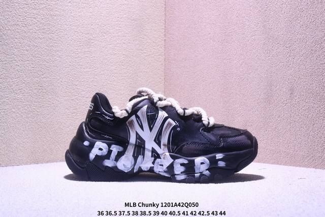 Mlb Chunky Liner New York Yankees 定制配色 学长鞋系列低帮老爹风轻量增高厚底百搭休闲运动慢跑鞋高级街头休閒品牌Mlb公开了新推