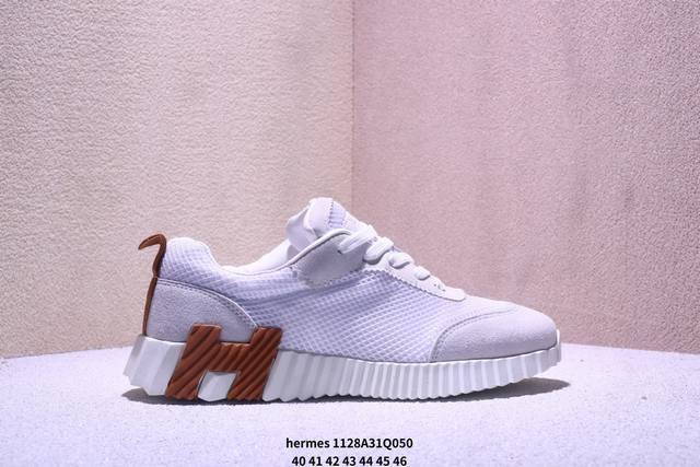 爱马仕愛馬仕爱Hermes炸街男神运动鞋 彰显盎然活力,轻快自在,呈现休闲都市风范#今日宝藏百搭休闲板鞋 Herme#爱马仕运动鞋 #宝藏百搭休闲德训鞋 #He