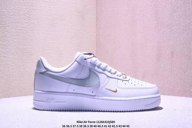 耐克 Nike Air Force 1 ’07 空军一号低帮百搭休闲运动板鞋。柔软、弹性十足的缓震性能和出色的中底设计，横跨复古与现代的外型结合，造就出风靡全球