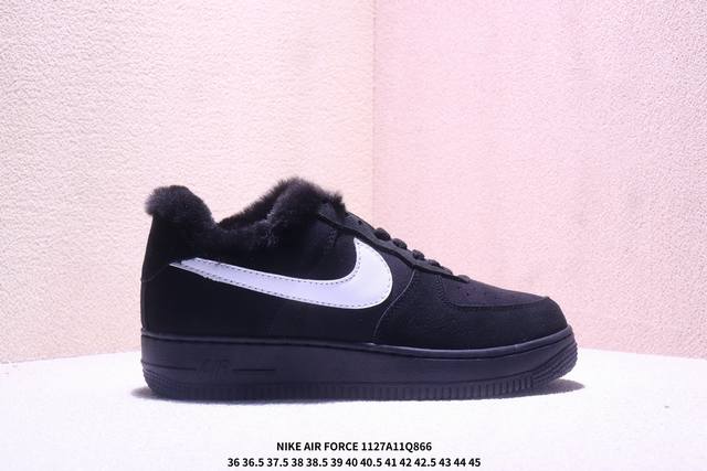 加绒耐克Nike Air Force 1’07 空军一号低帮百搭休闲运动板鞋。柔软、弹性十足的缓震性能和出色的中底设计，横跨复古与现代的外型结合，造就出风靡全球