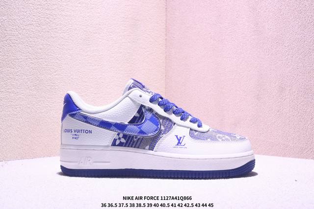 公司级：耐克Nike Air Force 1‘07 空军一号低帮百搭休闲运动板鞋。柔软、弹性十足的缓震性能和出色的中底设计，横跨复古与现代的外型结合，造就出风靡