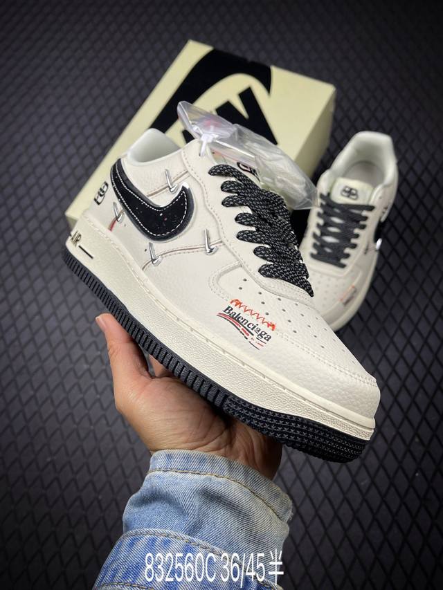 C 公司级Nike Air Force 1‘07 原楦头原纸板 打造纯正低帮空军版型 专注外贸渠道 全掌内置蜂窝气垫 原盒配件 原厂中底钢印、拉帮完美 货号:D