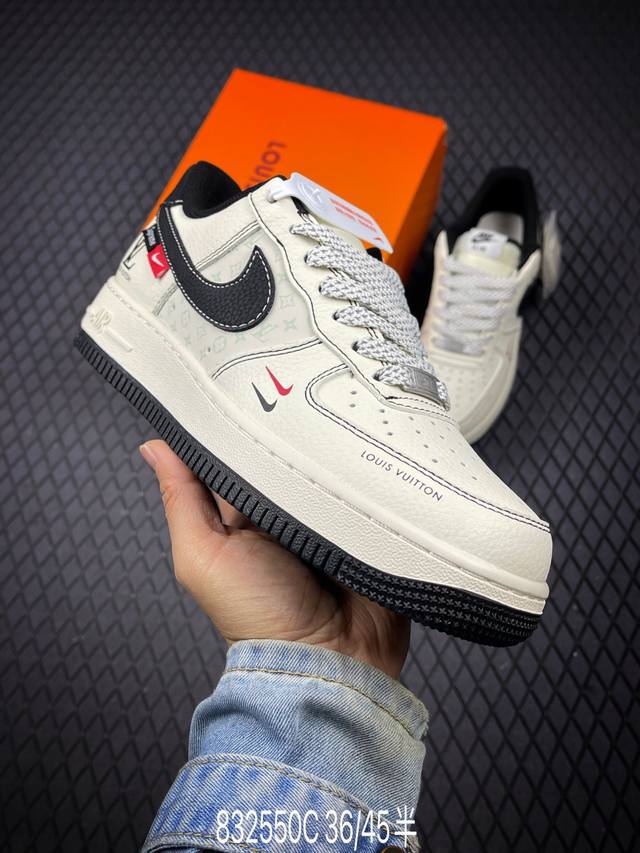 C 公司级Nike Air Force 1‘07 原楦头原纸板 打造纯正低帮空军版型 专注外贸渠道 全掌内置蜂窝气垫 原盒配件 原厂中底钢印、拉帮完美 货号:M