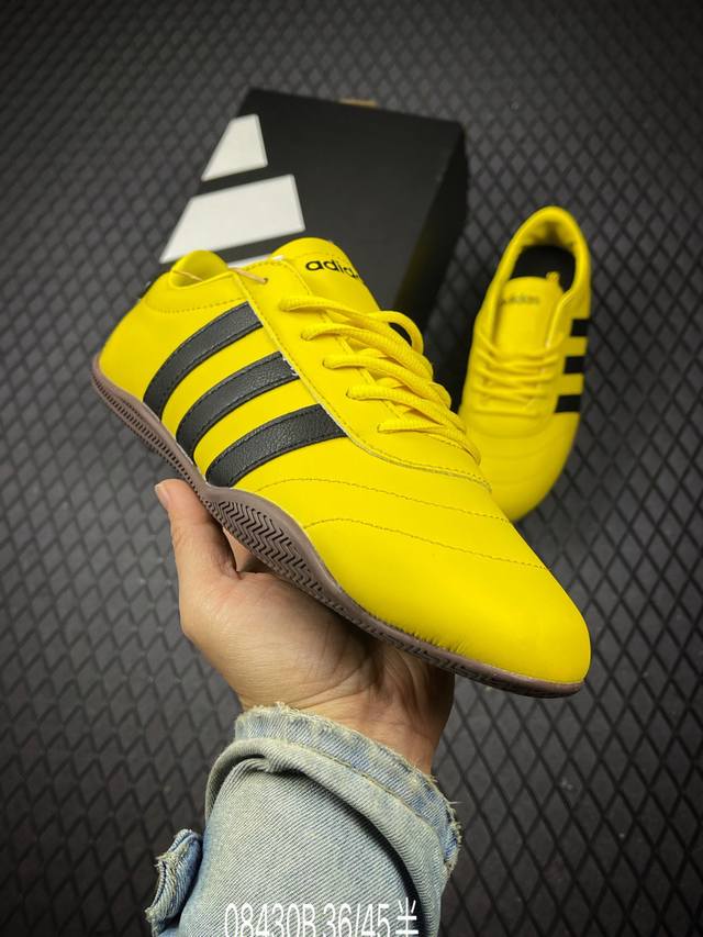 B Adidas Grand Court 舒适百搭时尚简约 低帮 网球鞋 货号：Jq9693 尺码：36 36.5 37.5 38 38.5 39 40 40.