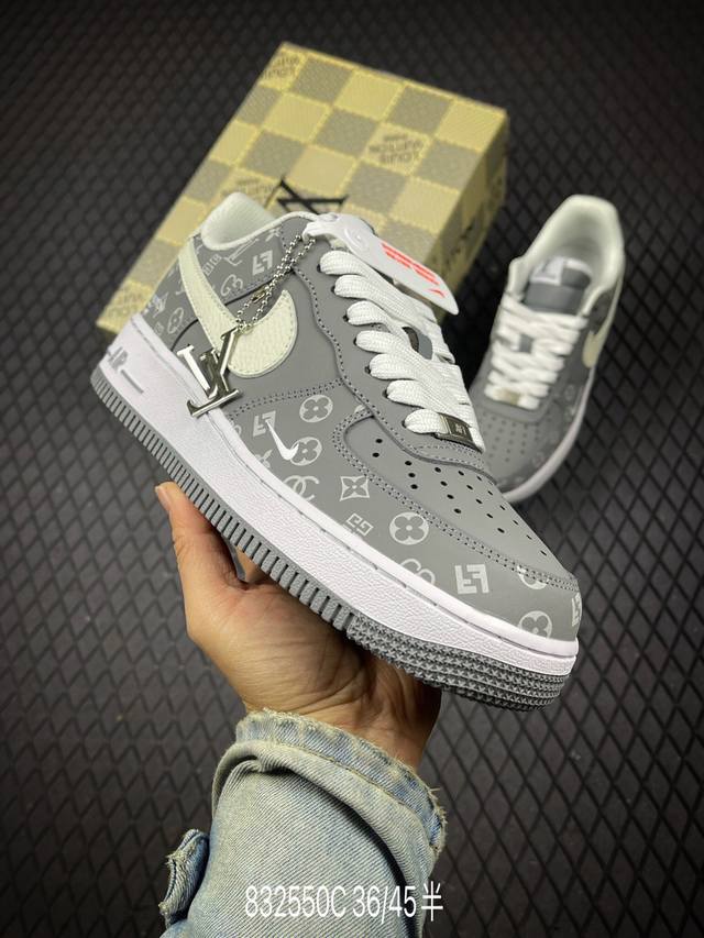 C 公司级Nike Air Force 1‘07 原楦头原纸板 打造纯正低帮空军版型 专注外贸渠道 全掌内置蜂窝气垫 原盒配件 原厂中底钢印、拉帮完美 货号:N