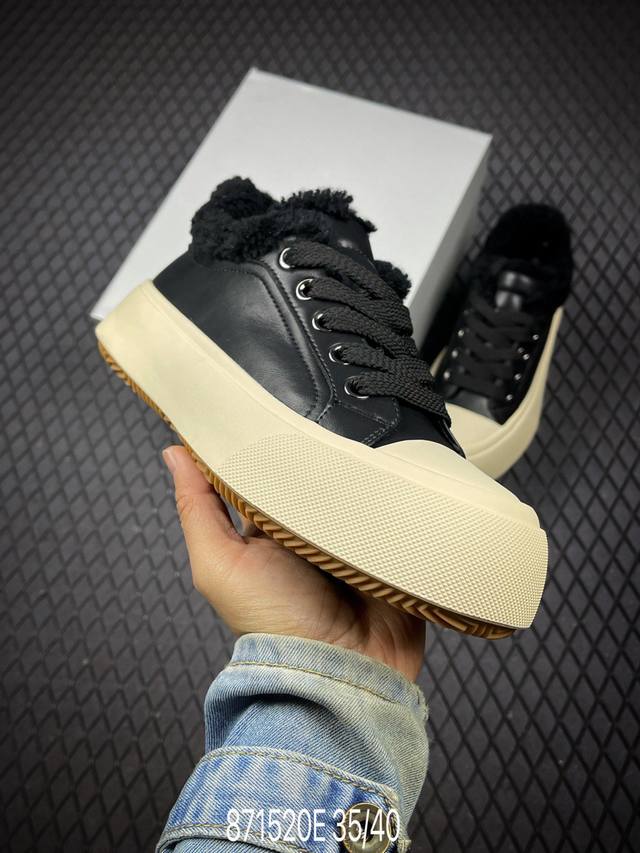 E 广东大厂出品 秋冬新款 Gg-Cc 赵露思 秋冬羊毛雪地毛毛鞋 #秋冬保暖好物 真羊毛加绒魔术贴板鞋 冬天拥这双毛毛鞋就足够了 小红书爆款 河南隆丰皮料生产