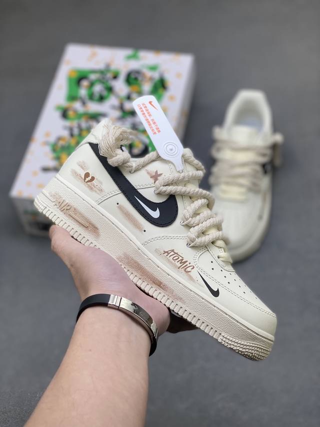 海外限量发售！公司级Nike Air Force 1 '07 Low 空军一号低帮 运动鞋 休闲鞋 折边针车 工艺难度大 原楦头原纸板 原装鞋盒 定制五金配件