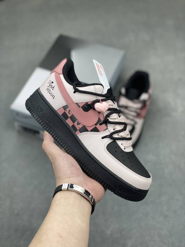 工厂p套现 福利特价 原本地 版本 官方爆款定制 二次元主题 Nike Air Force 1 Low’07 黑糖爱心 空军一号绑带低帮休闲板鞋 定制皮料 原厂