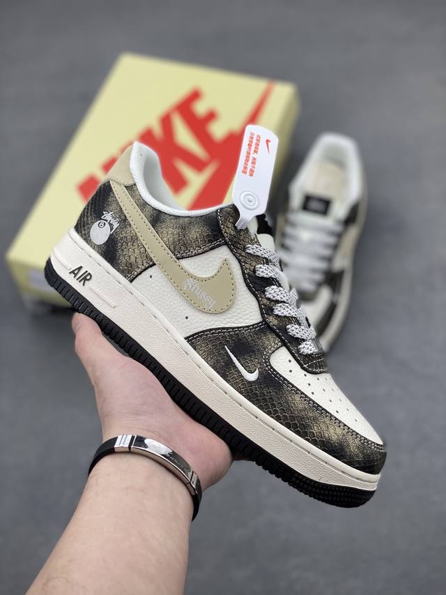 海外限量发售！公司级Nike Air Force 1 '07 Low 空军一号 低帮 运动鞋 休闲鞋 折边针车 工艺难度大 原楦头原纸板 原装鞋盒 定制五金配件