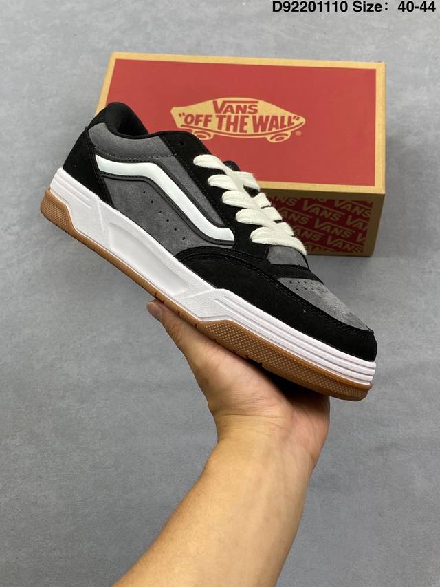 Vans Rowley Classics 万斯官方 经典复古休闲滑板鞋 复古鞋型搭配全麂皮鞋身做工扎实 鞋两侧标志性Vans条纹Sidestripe 后跟压印数