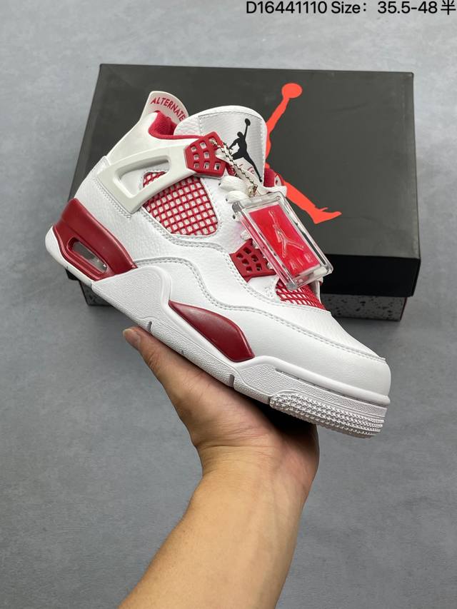 耐克 Nike Air Jordan 4 Retro Og迈克尔 乔丹Aj4代乔4 中帮复古休闲运动文化篮球鞋。秉承轻量化的速度型篮球鞋设计思想完成设计，降低重