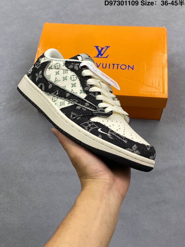 Fragment X Travis Scott X 斯图西 Air Jordan 1 Low 三方联名倒钩 性价比原盒出货 全新的三方联名低帮倒钩鞋面延续了黑脚
