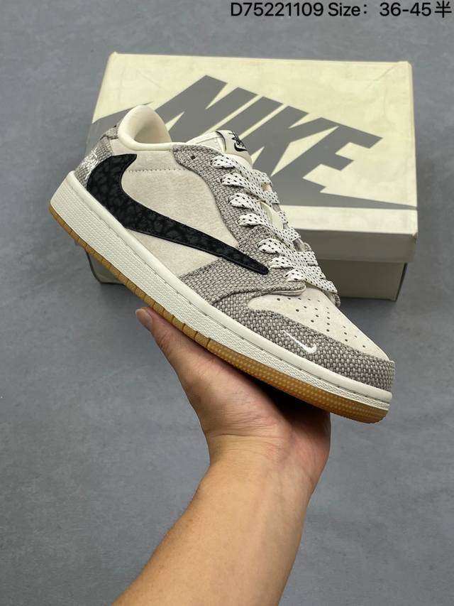 Fragment X Travis Scott X 斯图西 Air Jordan 1 Low 三方联名倒钩 性价比原盒出货 全新的三方联名低帮倒钩鞋面延续了黑脚