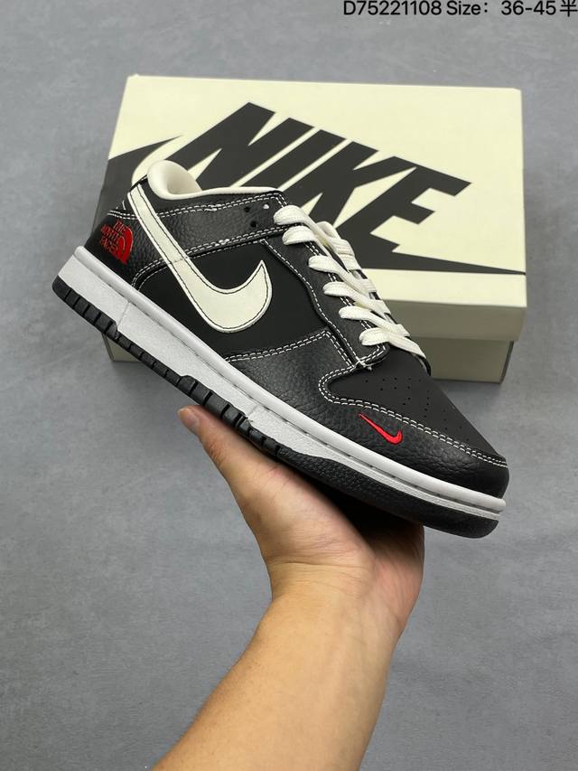 Nike Sb Dunk Low Lthr 复古低帮休闲运动滑板板鞋。有效吸收滑板等极限运动在落地时带来的冲击力，为街头运动者们提供更好的保护Zejy1025-