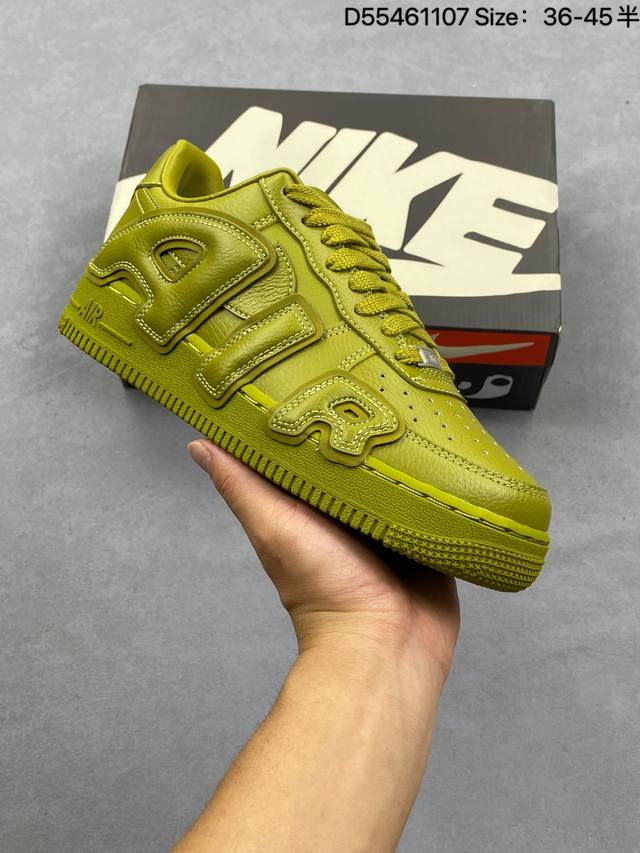 公司级Cpfm X Nk Air Force 1 07 Low 空军一号系列低帮经典百搭休闲运动板鞋“联名放大补丁字母” Fq7069-100 近日，A Ap