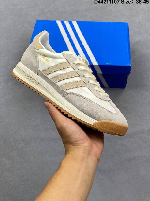 阿迪达斯Adidas Sl 72 Shoes 经典复古薄底运动鞋 T头鞋 三叶草复古休闲跑步鞋休闲运动鞋 这款经典运动鞋携复古型格，来访你的活力日常 采用柔软皮