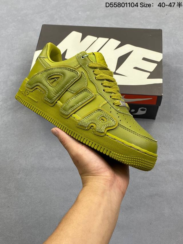 公司级Cpfm X Nk Air Force 1 07 Low 空军一号系列低帮经典百搭休闲运动板鞋“联名放大补丁字母” Fq7069-100 近日，A Ap