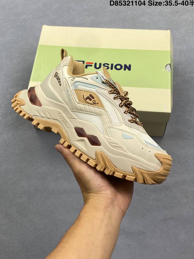 Fila Fusion斐乐 T12W145107Fss秋季新品街头运动休闲鞋！ 尺码：看图所示 编码：D85321104 货号：F12W411116Fts