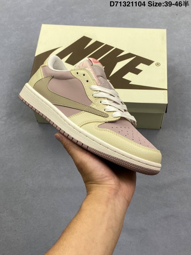 乔丹Fragment X Travis Scott X Lv Air Jordan 1 Low 三方联名倒钩，整双鞋以全荔枝皮打造，腰身搭配白色 倒勾 ，再点缀
