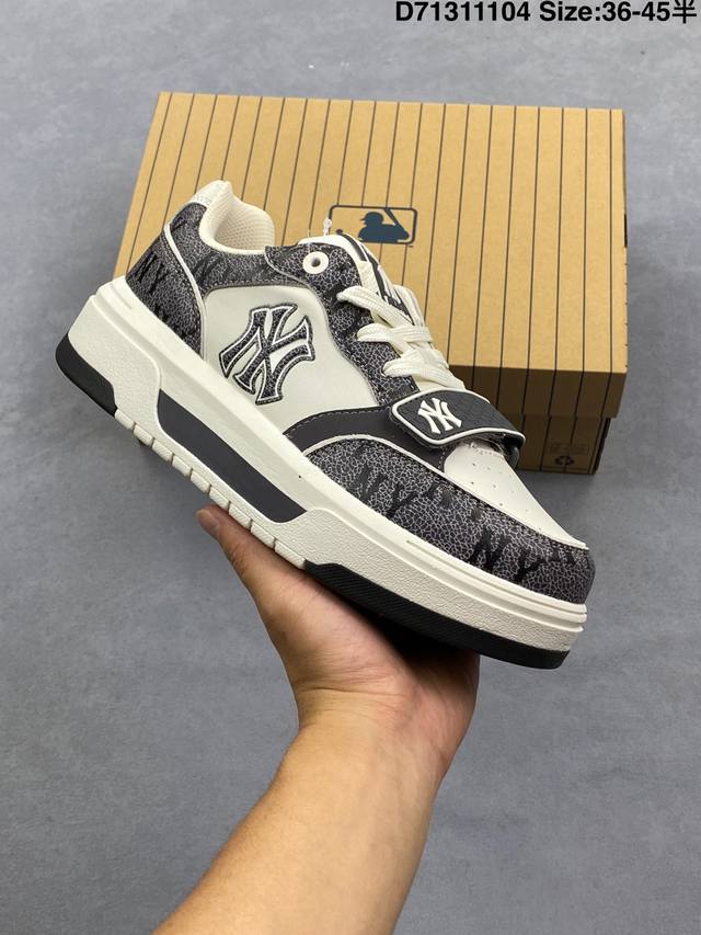 Mlb 韩国F&F旗下运动品牌 男女鞋真标半码制采用软质纤维移膜革面鞋面材质，全新独立5Cm厘米外增高轻质发泡中底组合耐磨橡胶外底片学院穿搭爆款,Korea韩国