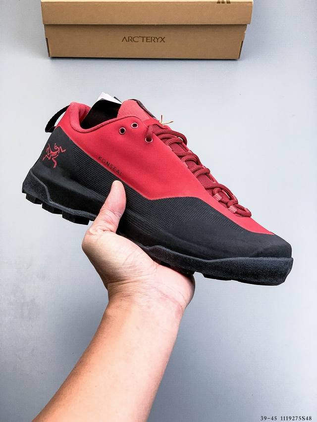 Arcteryx始祖鸟 Konseal Lt 轻量 网布防滑轻便耐磨 低帮户外运动跑步鞋 Konseal Lt的外观看似朴实 却散发着一股高贵气息 虽然是标榜越