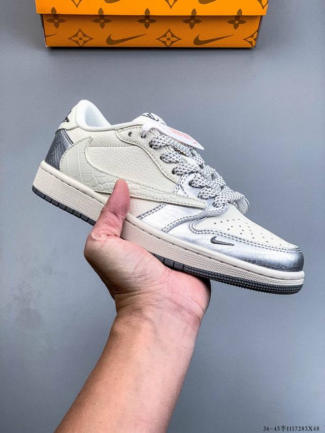 耐克Nike Air Jordan 1 Low Aj1乔1 低帮潮流缓运动休闲板鞋。Aj1 低帮拼接 完美版型真头层牛皮# 内置缓震气垫 原鞋开模 拒绝公底 购