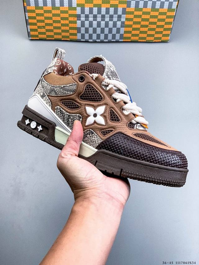 路易威登 Louis Vuitton Lv路易威登板鞋 乘风破浪的姐姐争先种草款,舒适透明底和百搭性霸屏整个时尚娱乐圈，正品1:1套楦复刻，细节调整完美主义！鞋