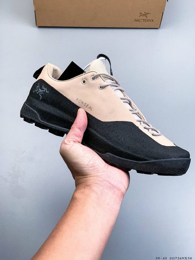 Arcteryx始祖鸟 Konseal Lt 轻量 网布防滑轻便耐磨 低帮户外运动跑步鞋 Konseal Lt的外观看似朴实 却散发着一股高贵气息 虽然是标榜越