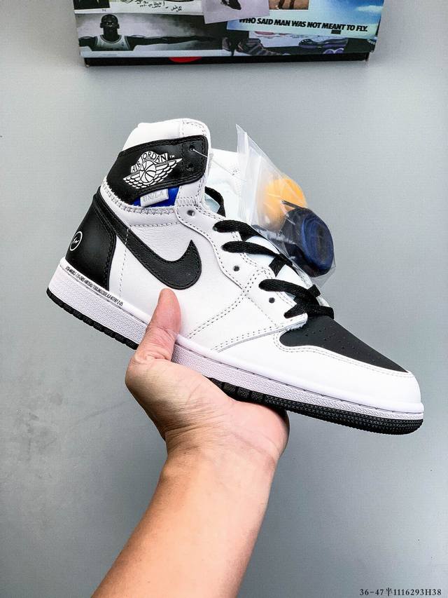 公司级头层！Air Jordan 1 乔1 高帮潮流缓震运动休闲板鞋 原装头层皮革 内置缓震气垫 原鞋开模 拒绝公底 原汁原味 忠于原版。 1116293H38