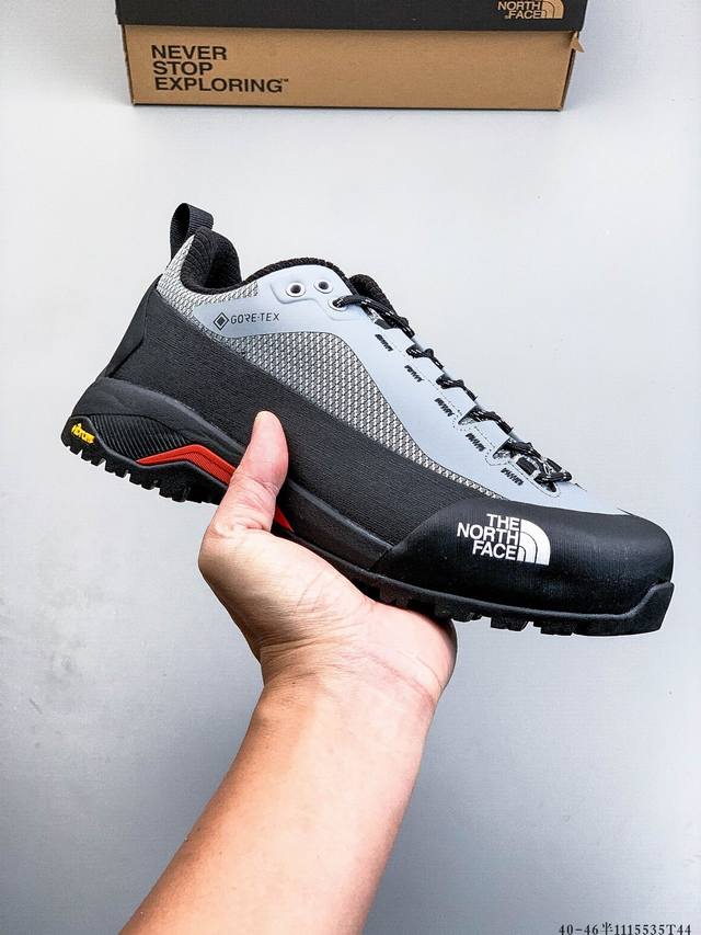 公司级！北面The North Face Glenclyffe Low 户外防滑登山鞋徒步鞋 鞋面采用坚固耐磨的材质设计，配合Vibram大底，抓地力出色，爬山