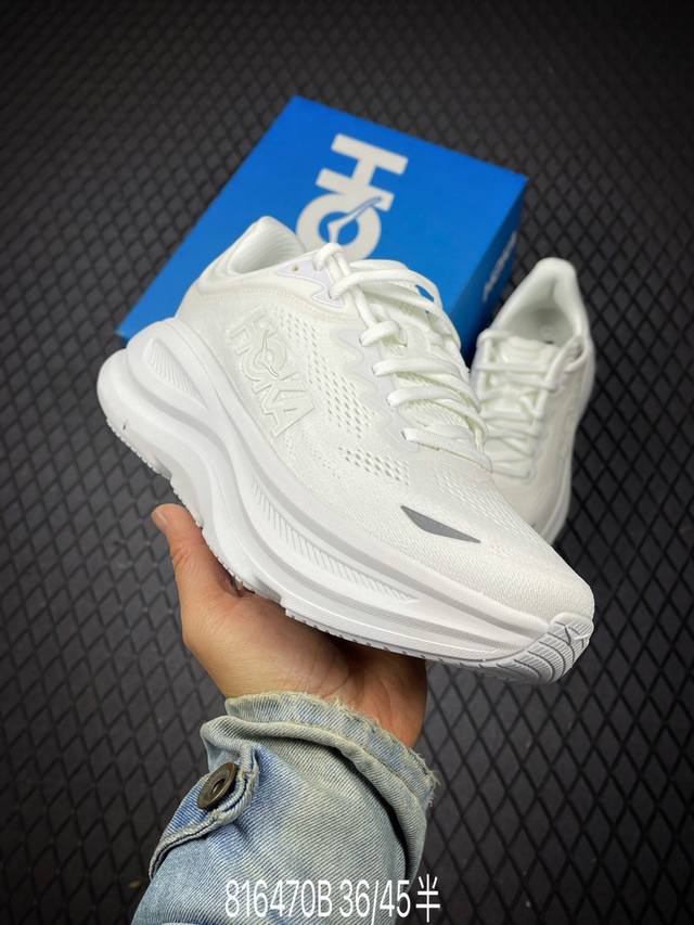 B Hoka M Bondi 9 轻盈跑鞋 这个品牌来自于新西兰的毛利语，Hoka表示大地，One One表示飞越，连起来就是飞越地平线，One One不是读作