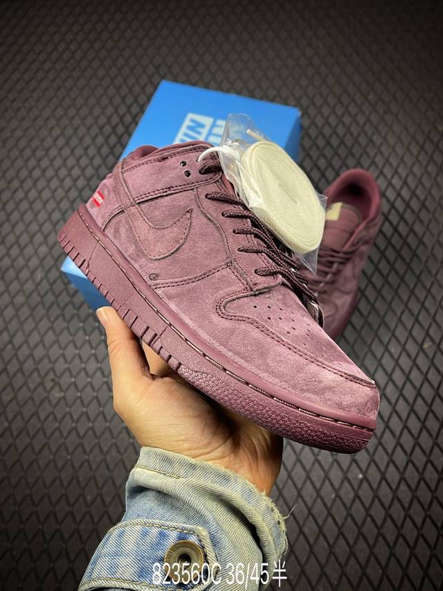 C 公司级耐克Nike Sb Dunk 低帮百搭休闲运动板鞋。柔软、弹性十足的缓震性能和出色的中底设计，横跨复古与现代的外型结合，造就出风靡全球三十多年的For