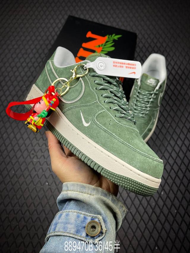 B 公司级Nike Air Force 1‘07 原楦头原纸板 打造纯正低帮空军版型 专注外贸渠道 全掌内置蜂窝气垫 原盒配件 原厂中底钢印、拉帮完美 货号:D