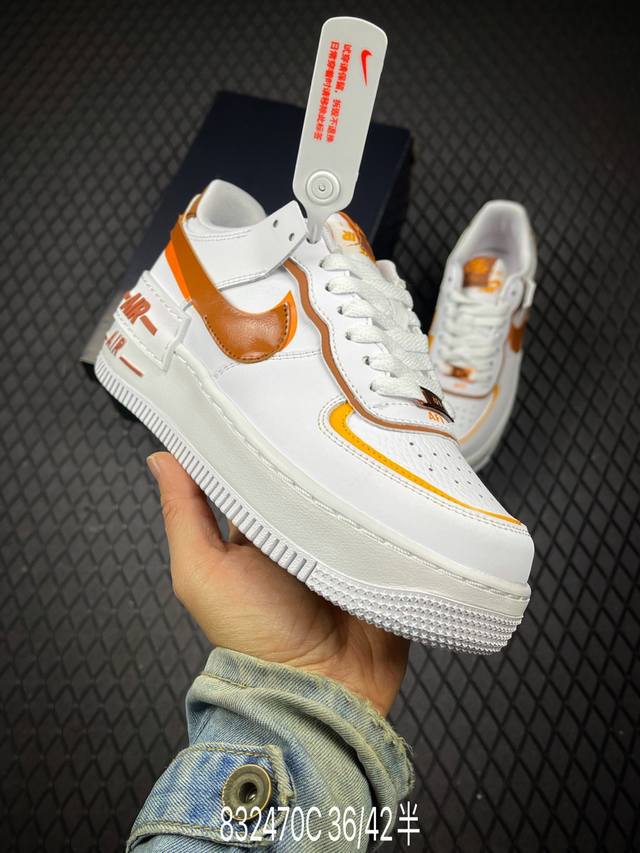 C 公司级Nike Air Force 1‘07 原楦头原纸板 打造纯正低帮空军版型 专注外贸渠道 全掌内置蜂窝气垫 原盒配件 原厂中底钢印、拉帮完美 货号:C